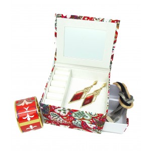 Baby Shan 2 - Small jewelry box in tissue